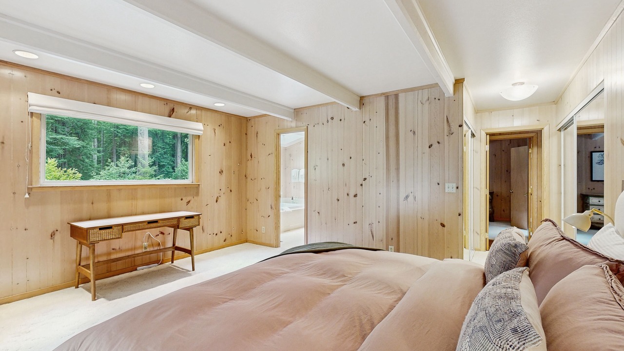 Photo of Bedroom in Mendocino