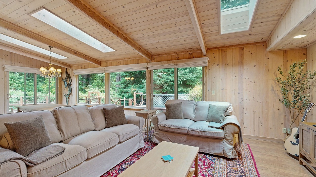 Photo of Livingroom in Mendocino