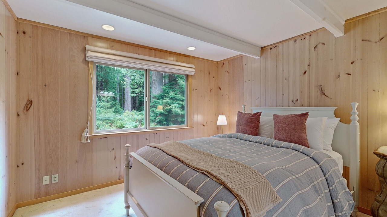Photo of Bedroom in Mendocino