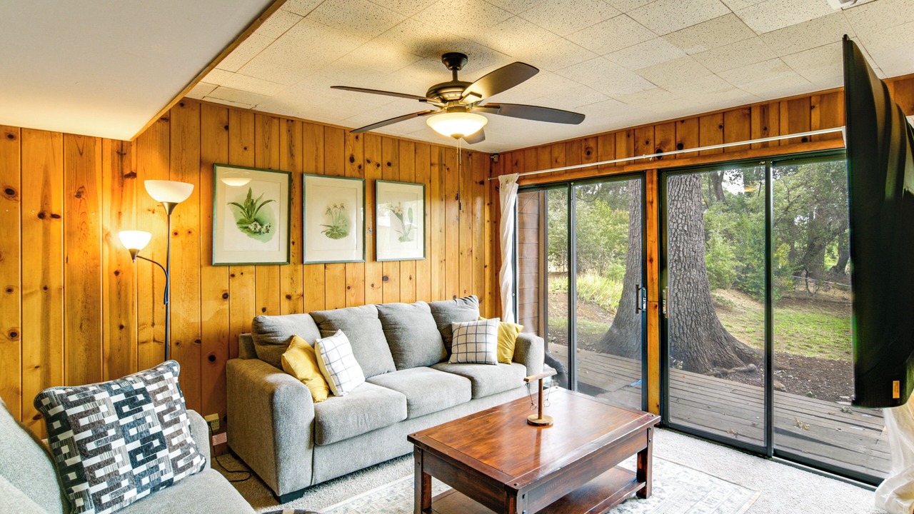 Photo of Livingroom in Oroville