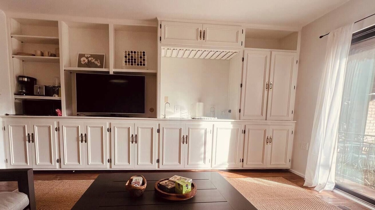 Photo of Livingroom in Meiners Oaks