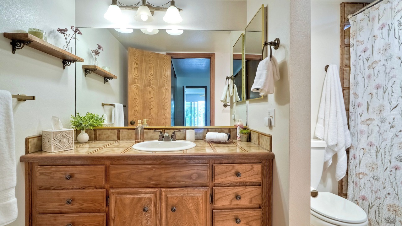 Photo of Bathroom in Lake San Marcos