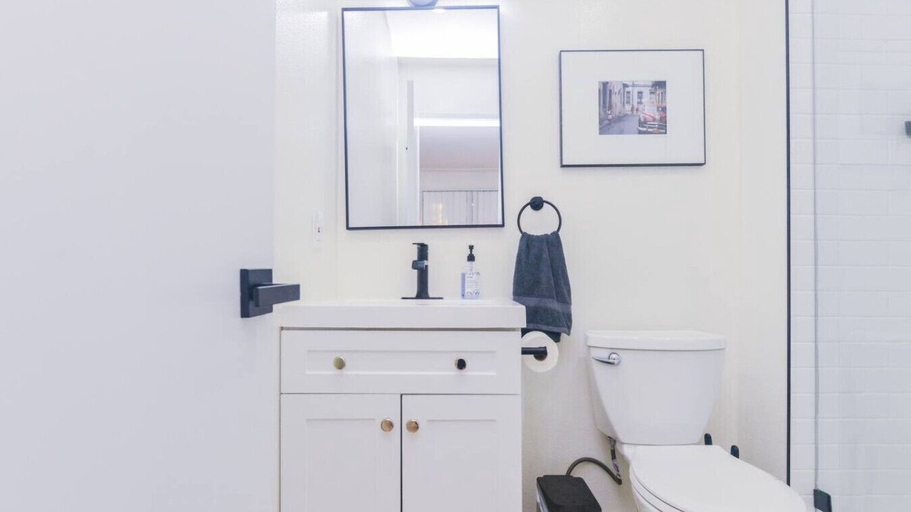 Photo of Bathroom in Huntington Beach