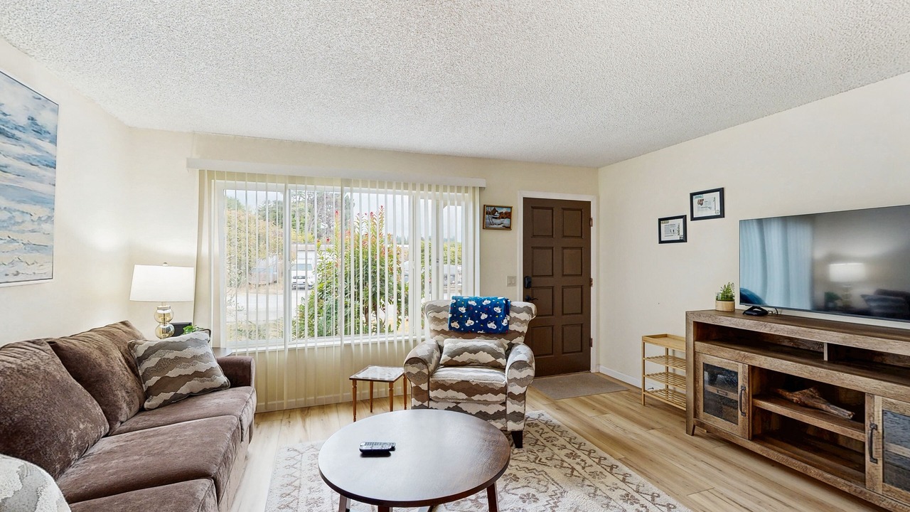Photo of Livingroom in McKinleyville