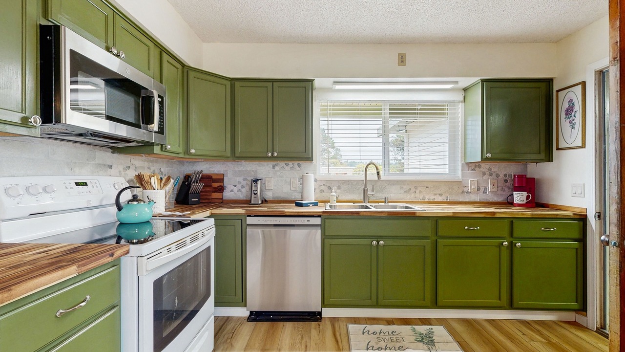 Photo of Kitchen in McKinleyville