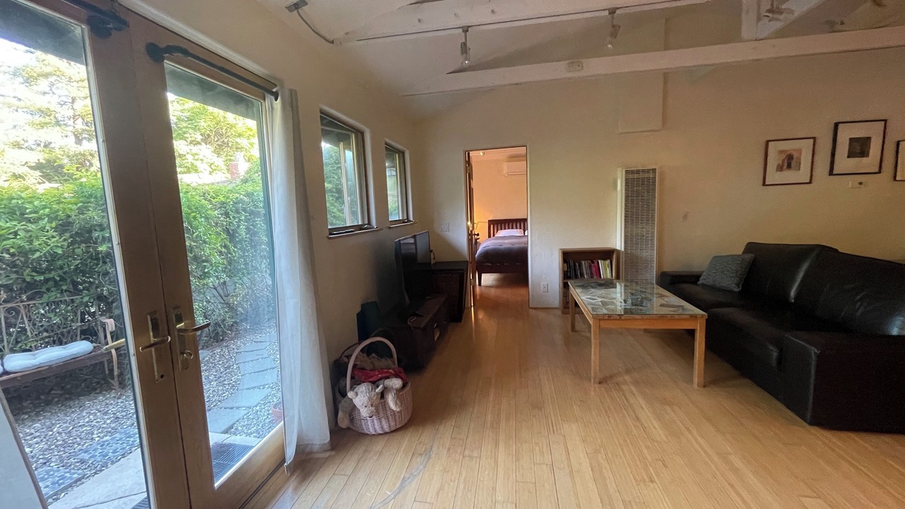 Photo of Livingroom in Mission Canyon