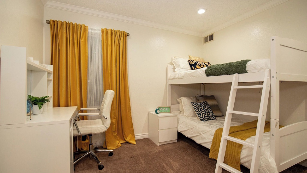 Photo of Bedroom in Santa Ana