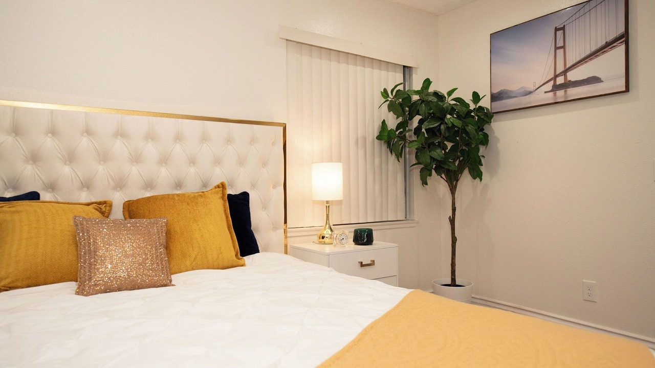 Photo of Bedroom in Santa Ana