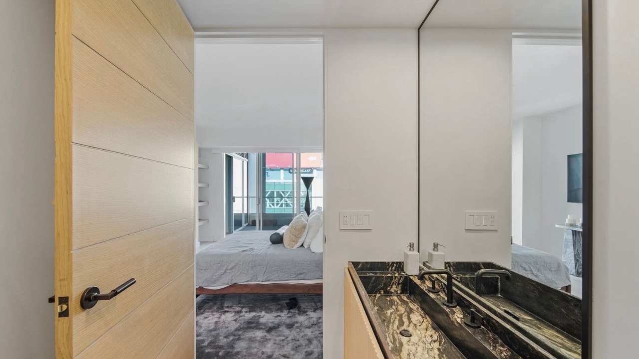 Photo of Bedroom in Hollywood