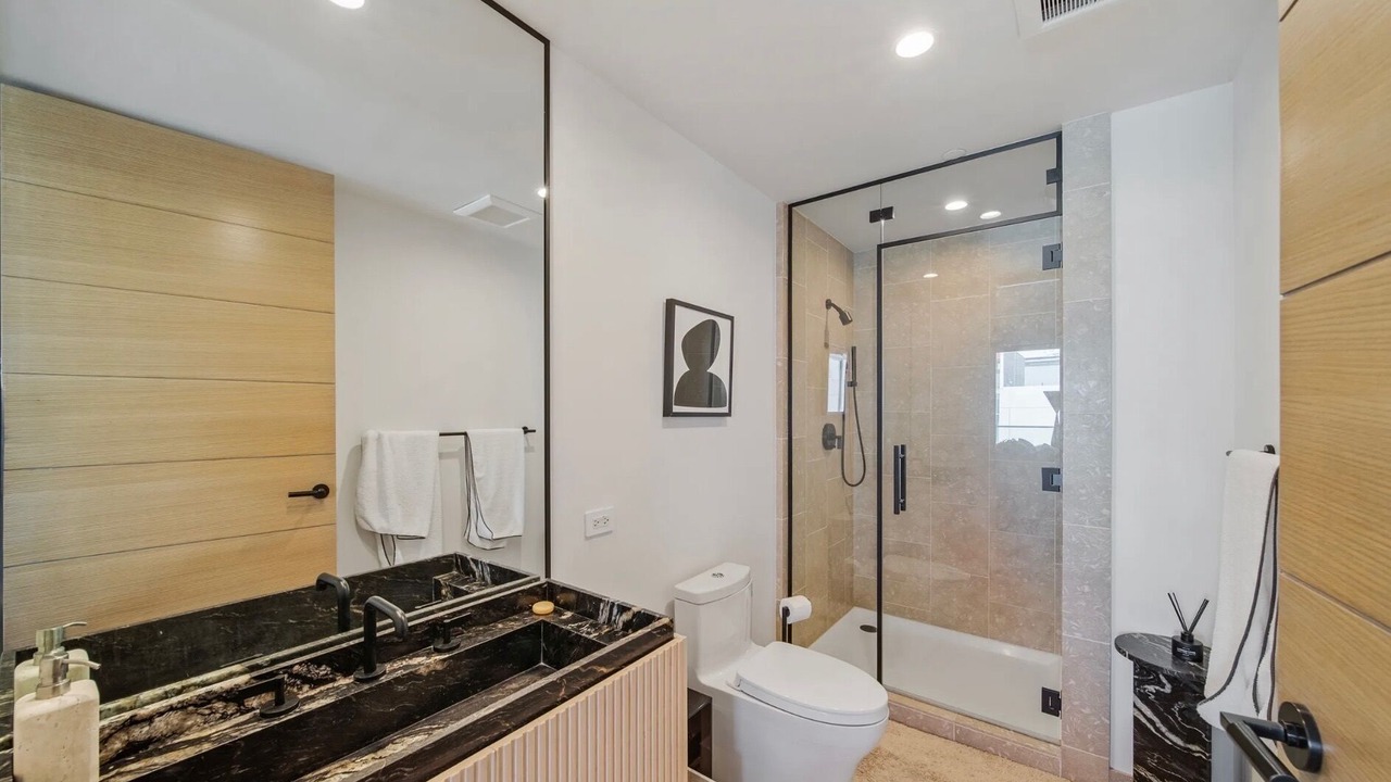 Photo of Bathroom in Hollywood