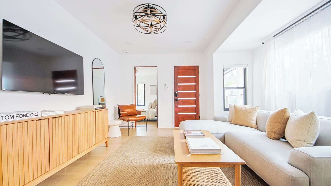 Photo of Livingroom in Los Feliz