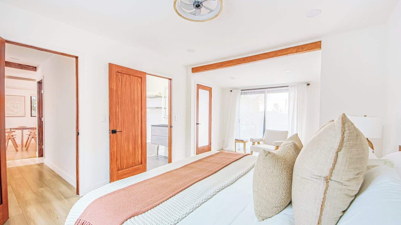 Photo of Bedroom in Los Feliz