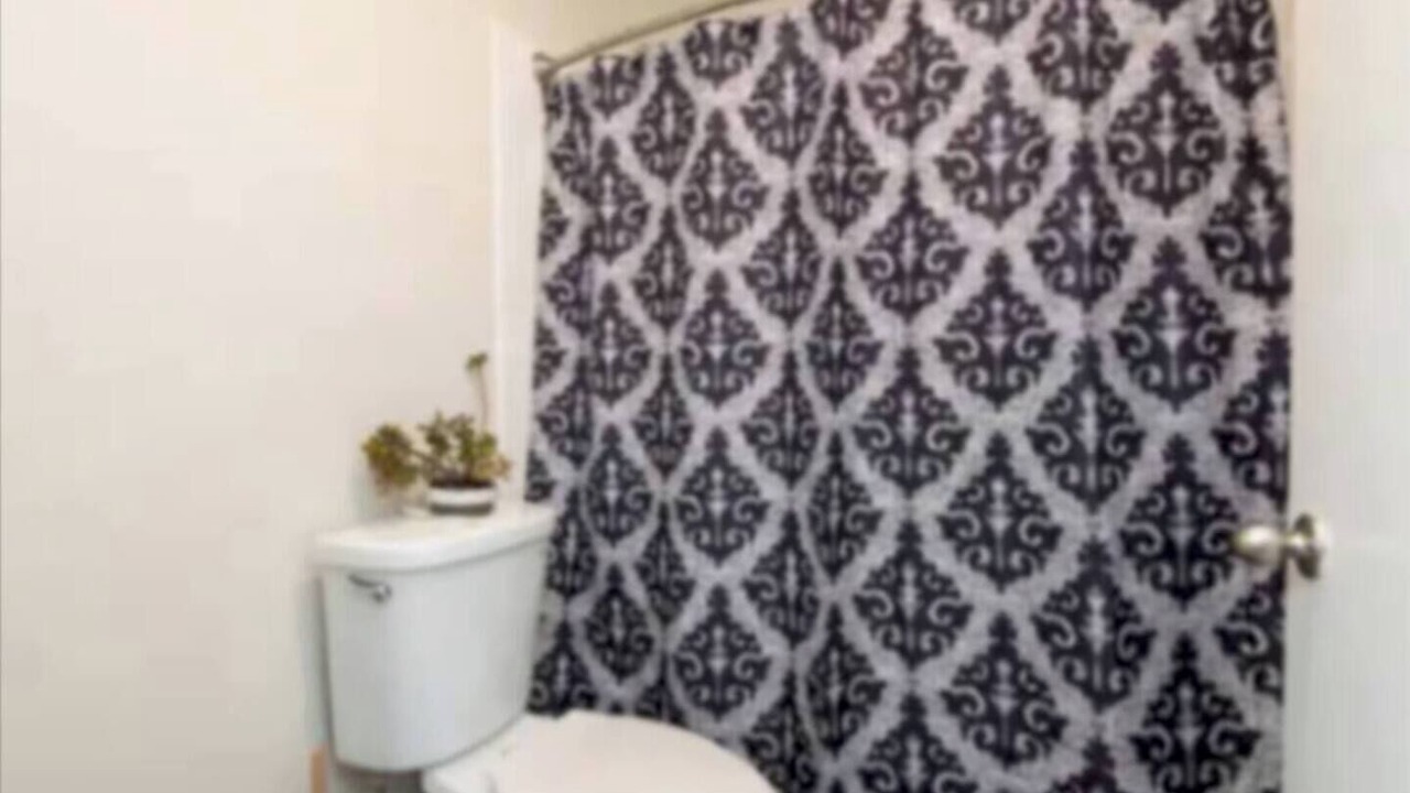 Photo of Bathroom in Little Armenia