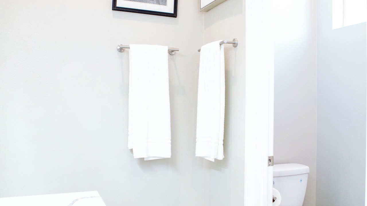 Photo of Bathroom in Midway City