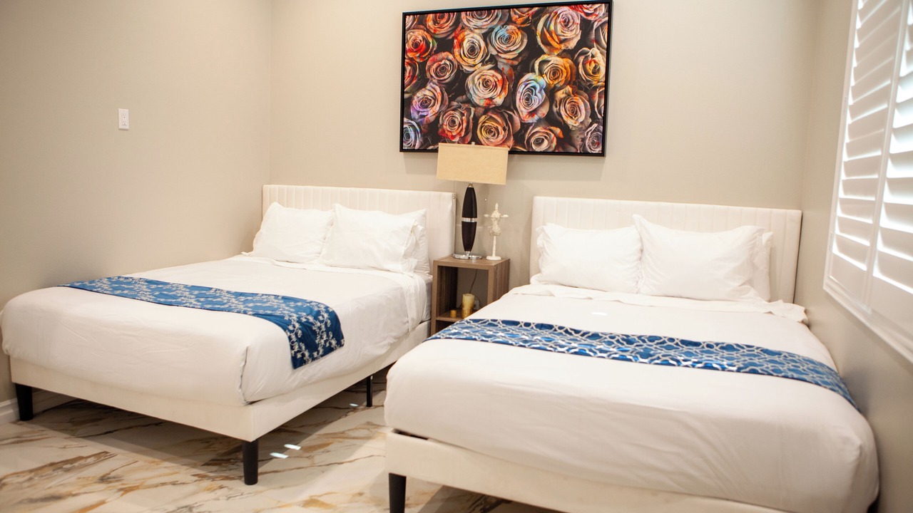 Photo of Bedroom in Midway City