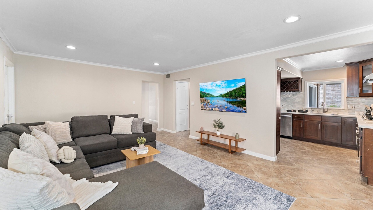 Photo of Livingroom in Santa Ana