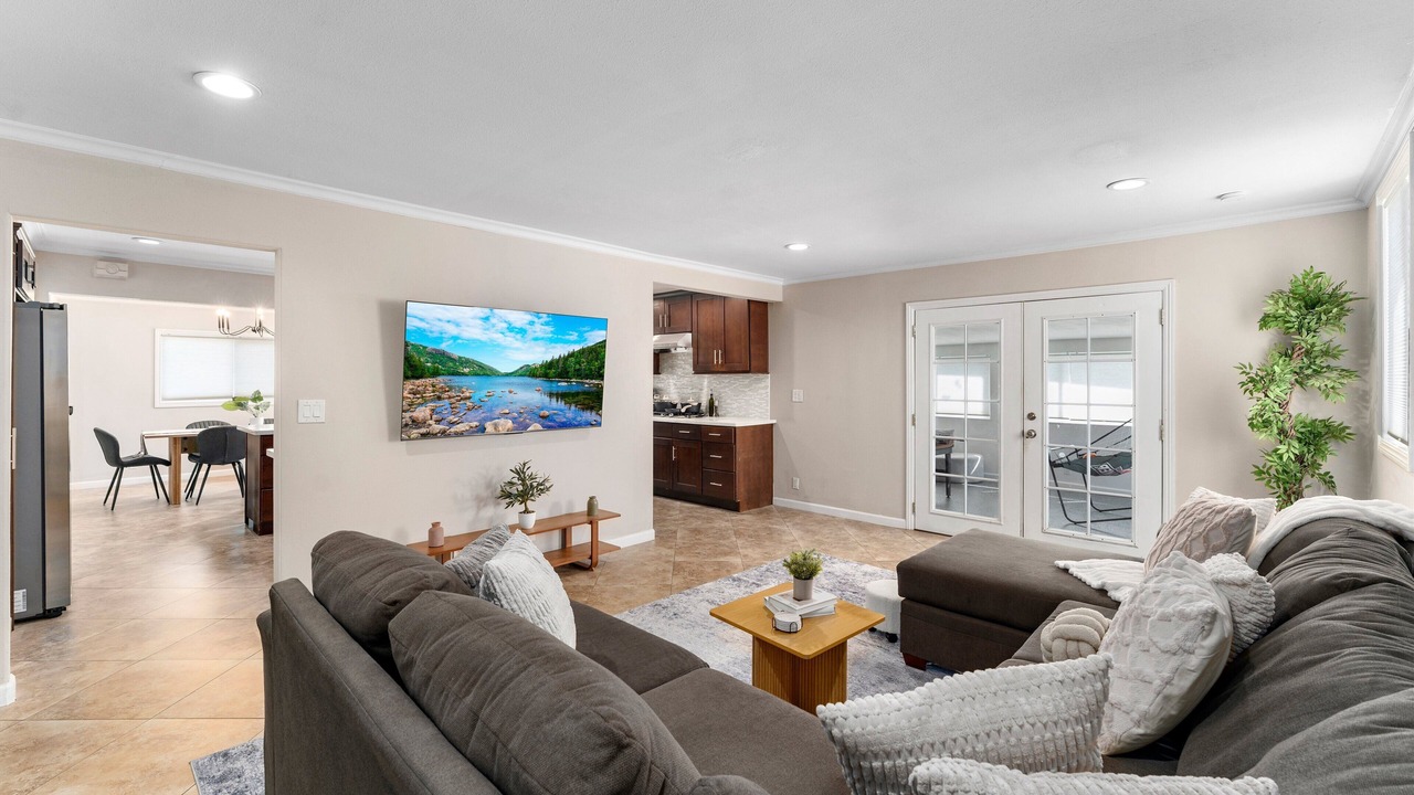 Photo of Livingroom in Santa Ana