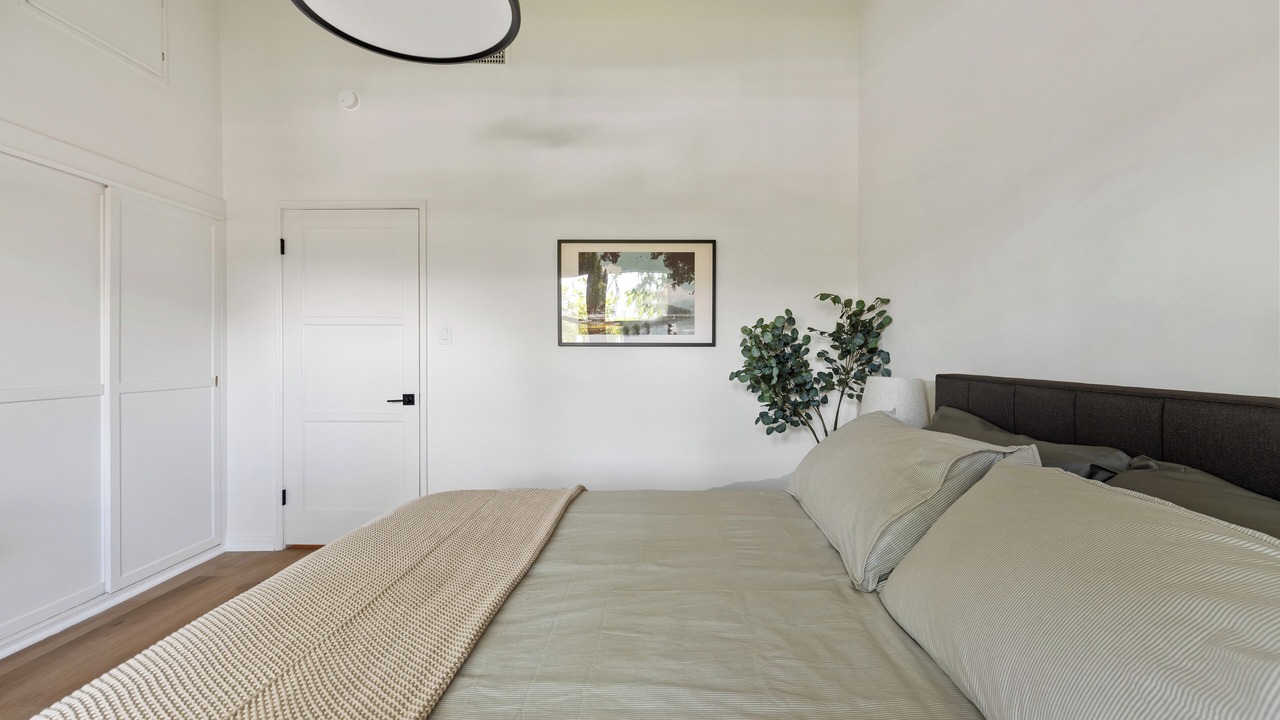 Photo of Bedroom in La Crescenta