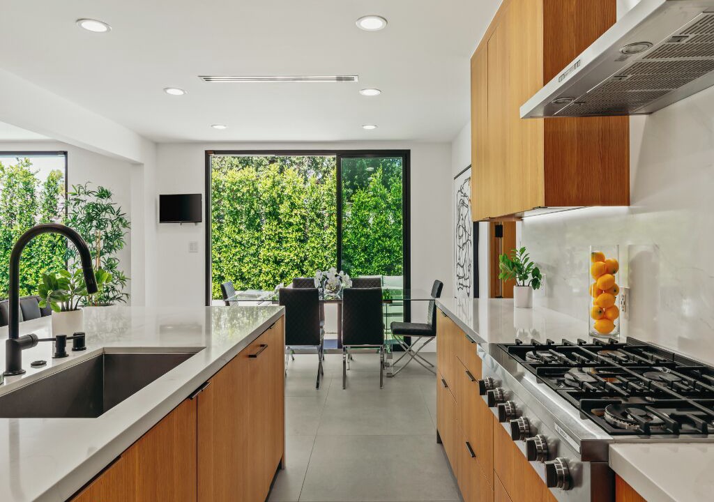 Photo of Kitchen in Encino