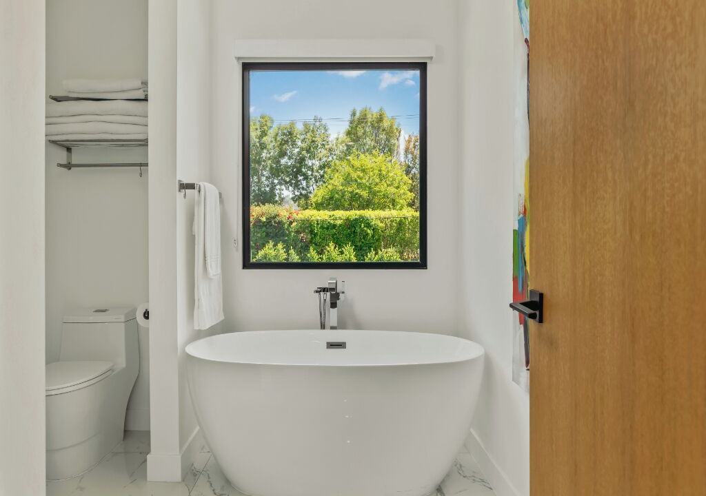 Photo of Bathroom in Encino