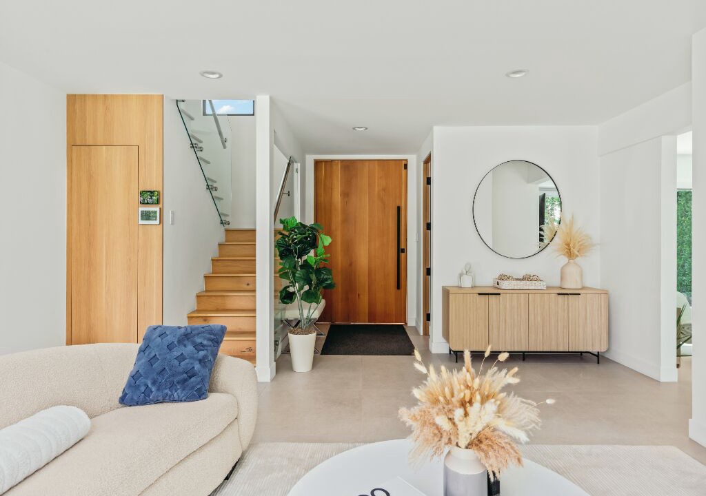 Photo of Livingroom in Encino