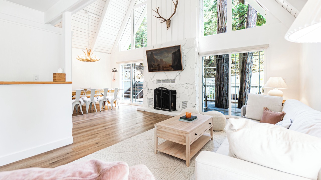 Photo of Livingroom in Twin Peaks