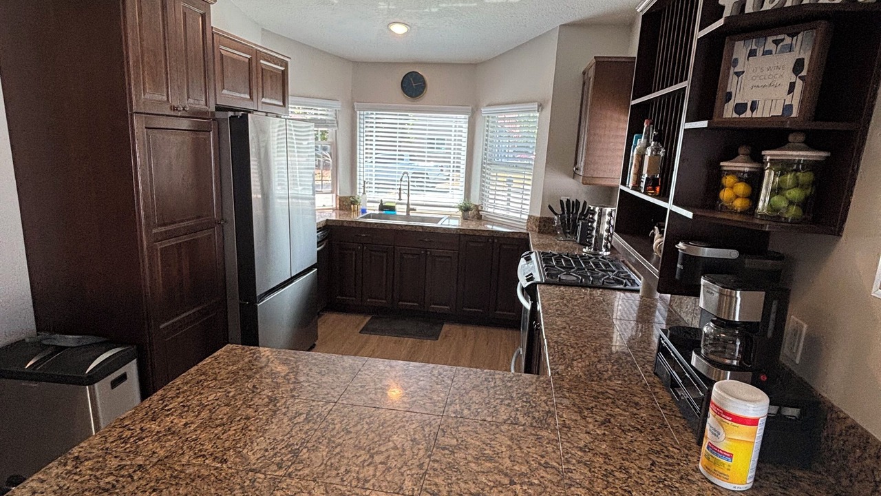 Photo of Kitchen in Corona
