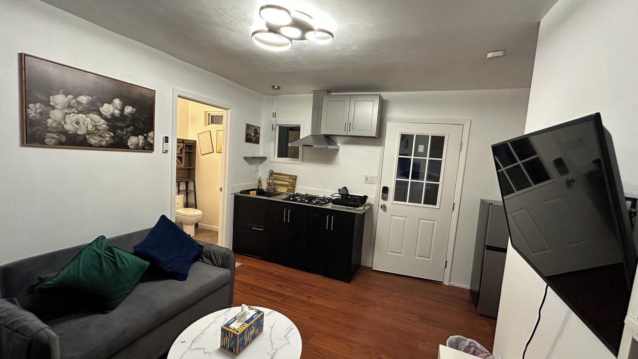 Photo of Livingroom in East San Gabriel