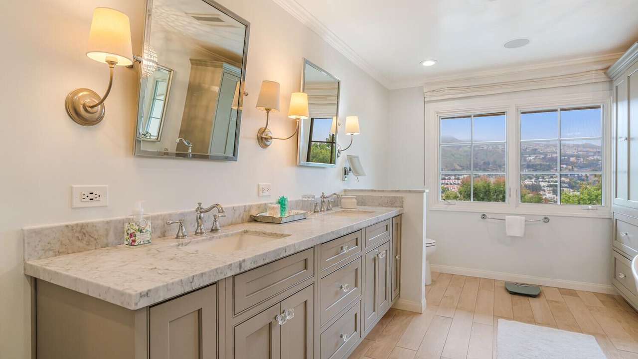 Photo of Bathroom in Palisades Highlands