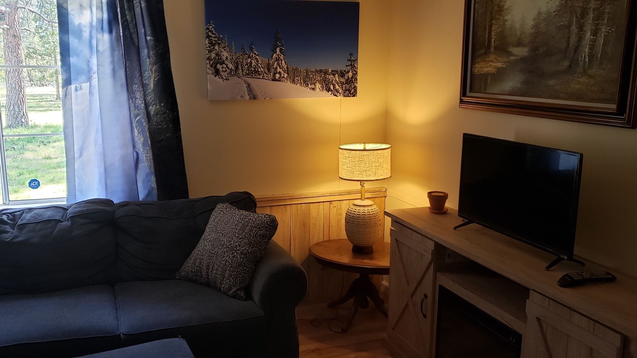 Photo of Livingroom in Coffee Creek