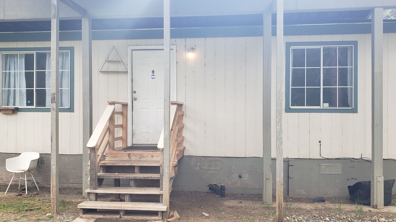 Photo of Outdoor in Coffee Creek