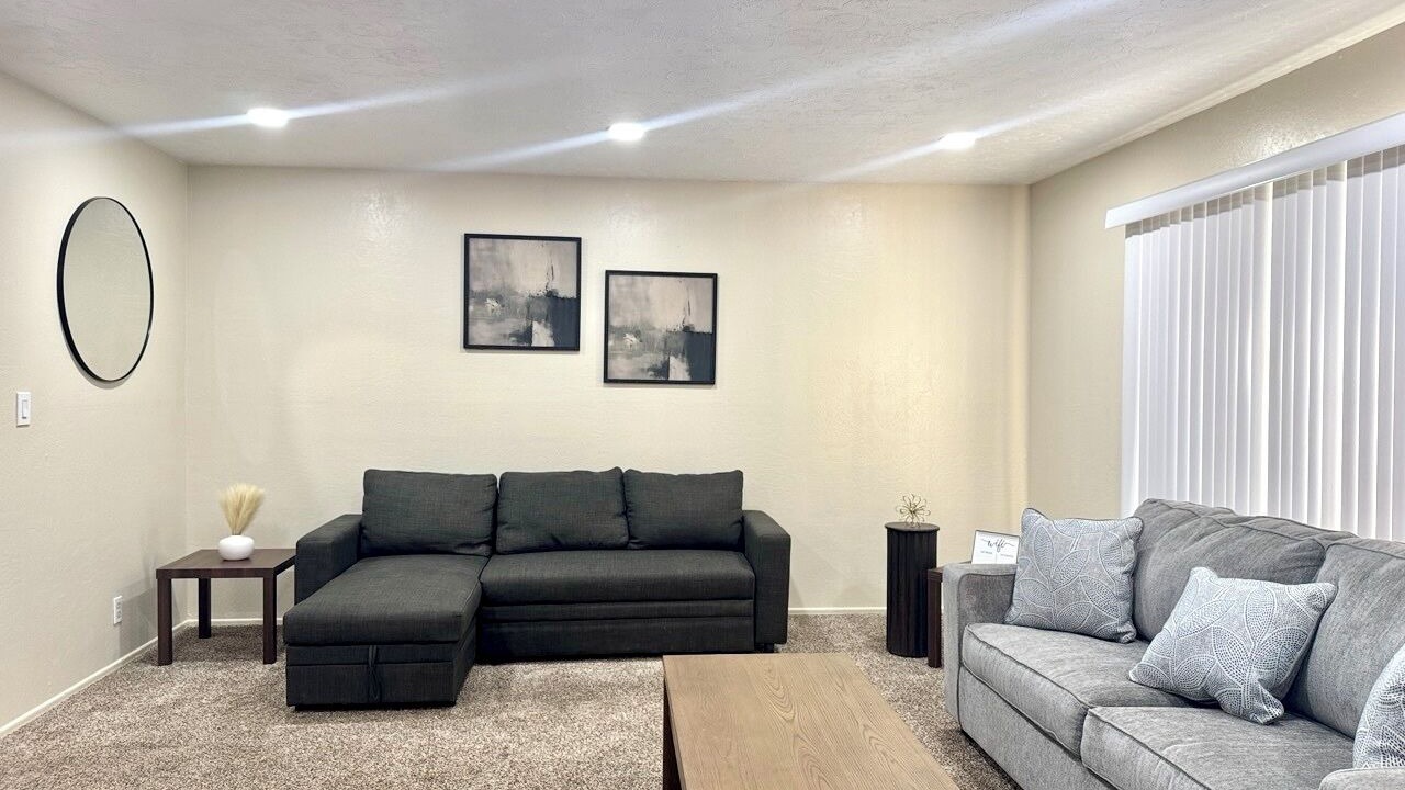 Photo of Livingroom in Hanford