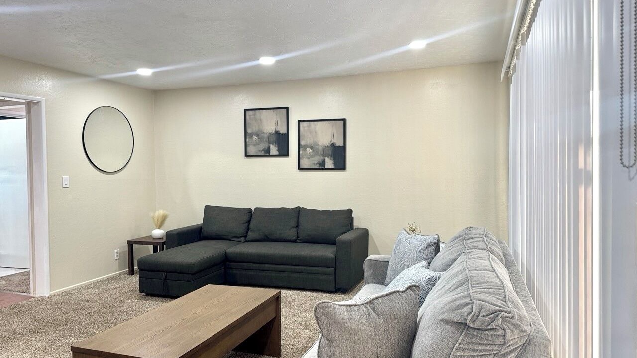 Photo of Livingroom in Hanford