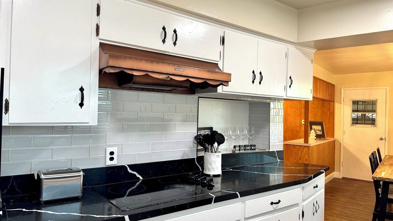 Photo of Kitchen in Hanford