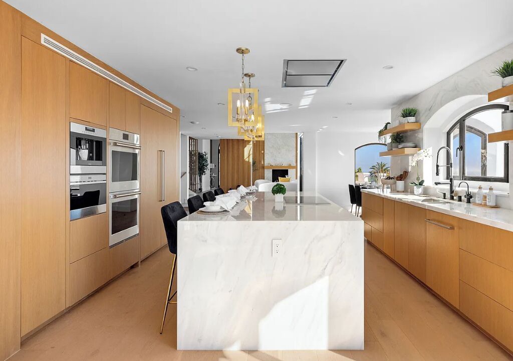 Photo of Kitchen in Eastern Malibu
