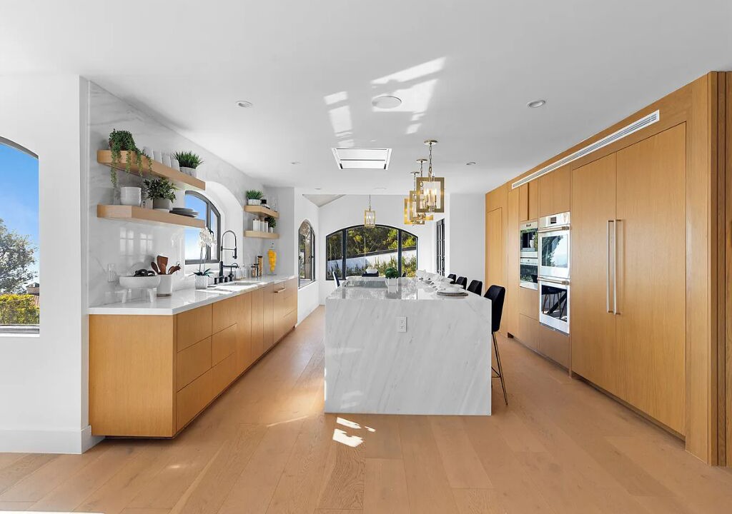 Photo of Kitchen in Eastern Malibu