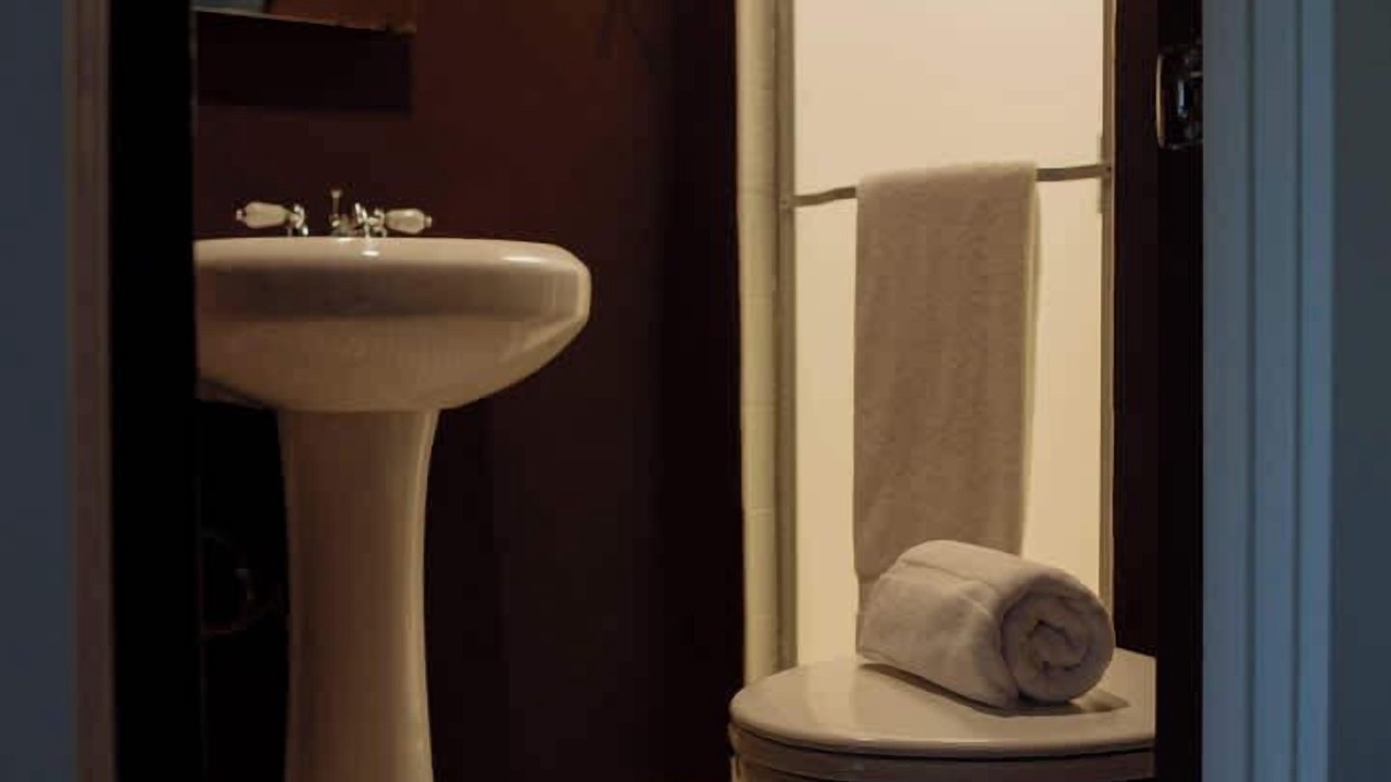 Photo of Bathroom in Hollywood