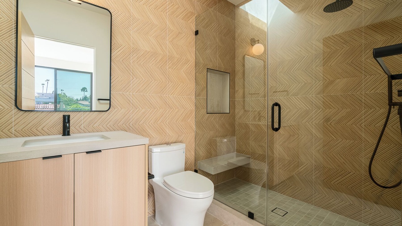 Photo of Bathroom in Beverly Grove