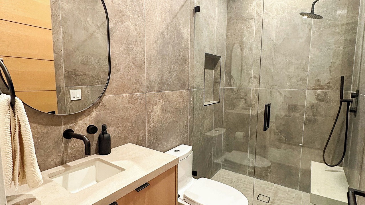 Photo of Bathroom in Beverly Grove