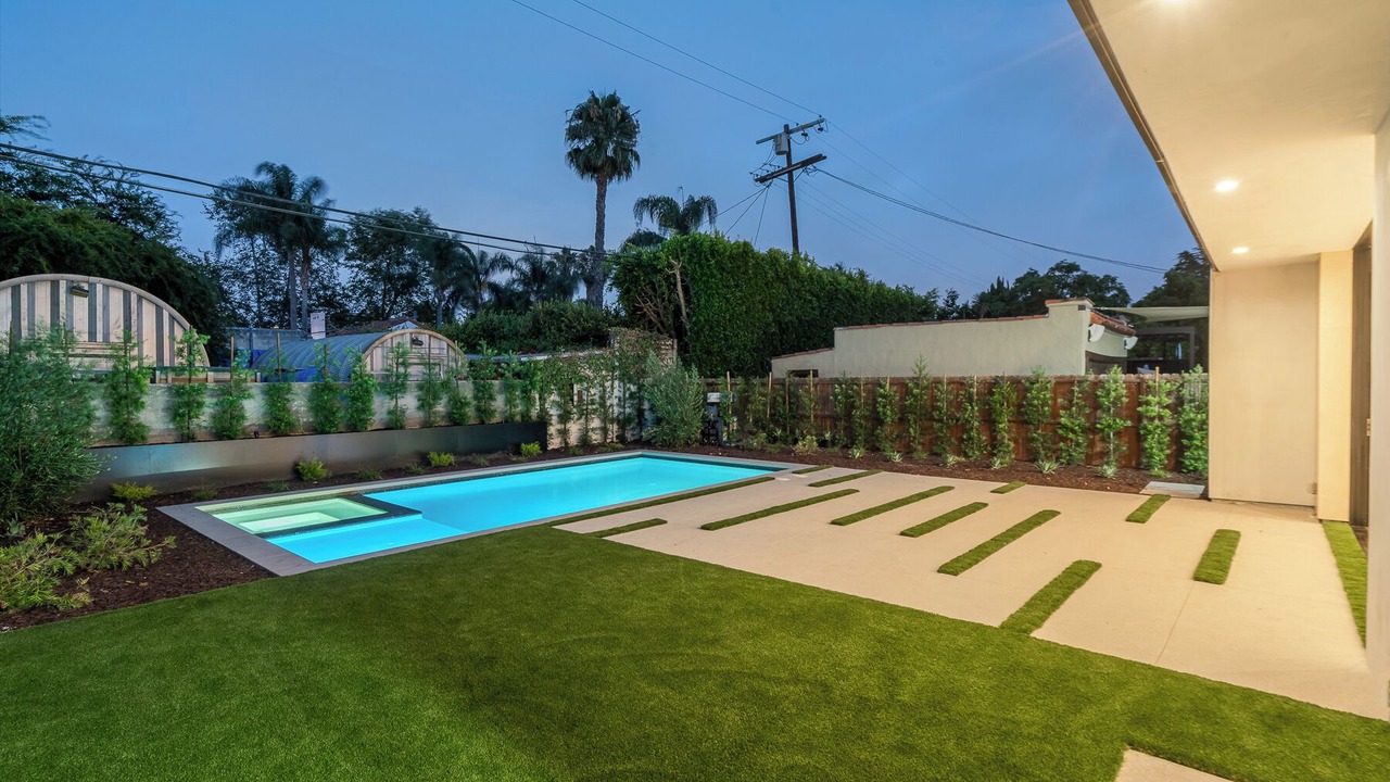 Photo of Outdoor in Beverly Grove