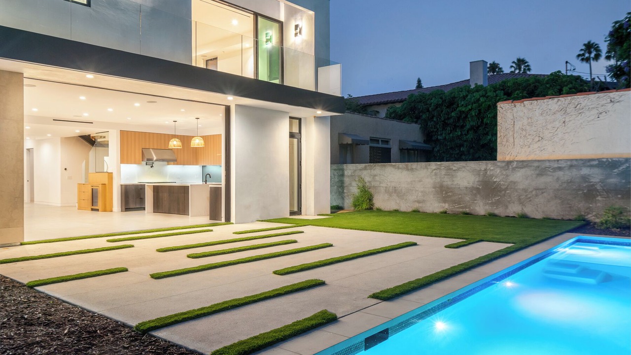 Photo of Outdoor in Beverly Grove