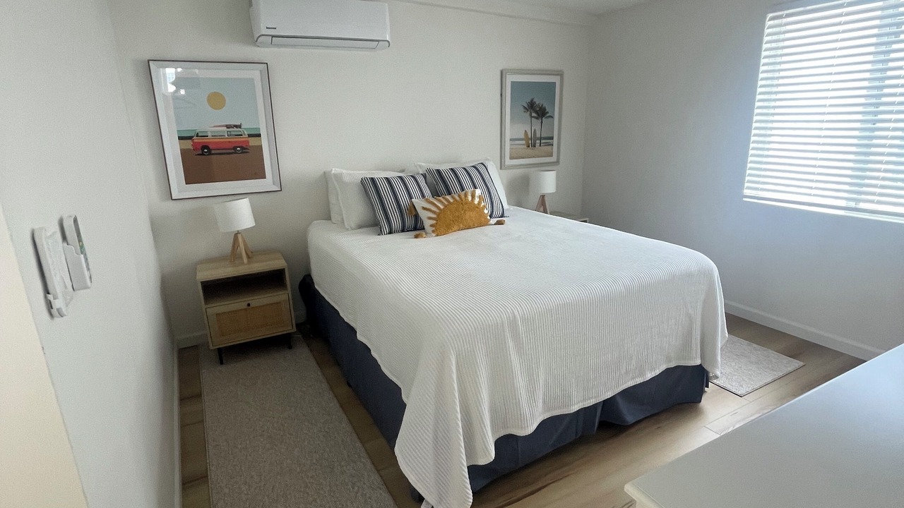 Photo of Bedroom in South Mission Beach