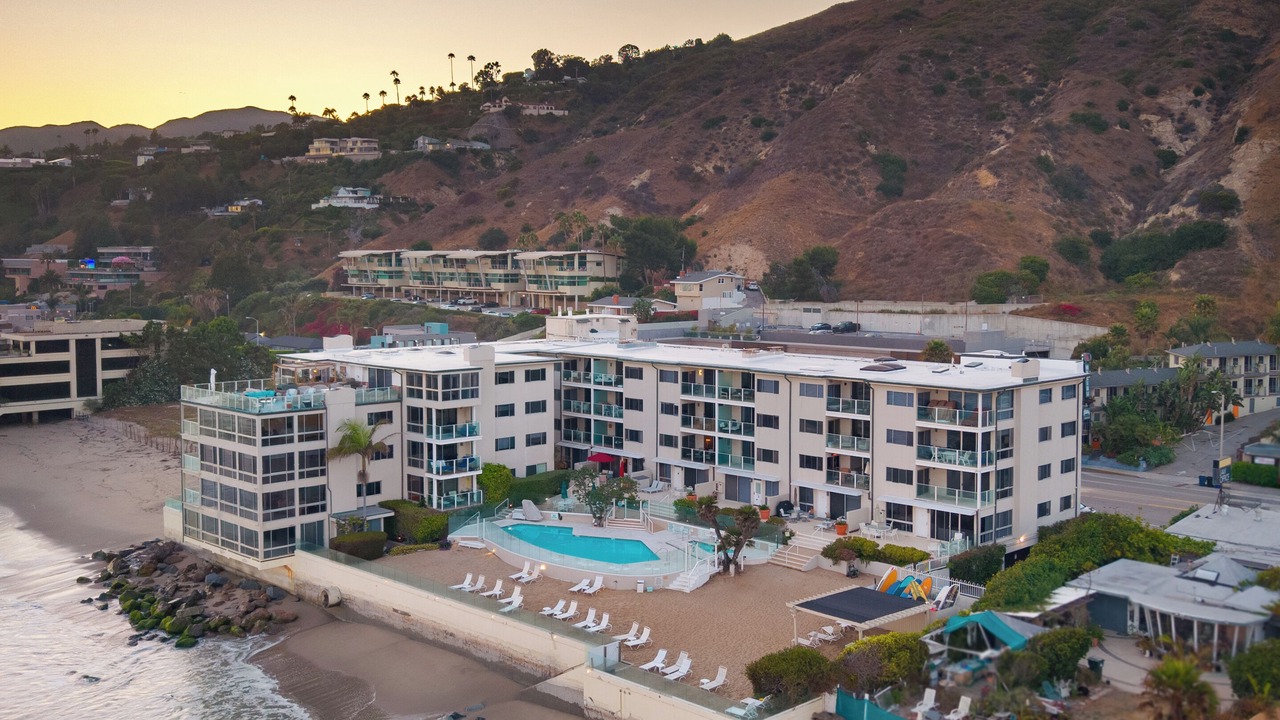 Photo of Others in Eastern Malibu