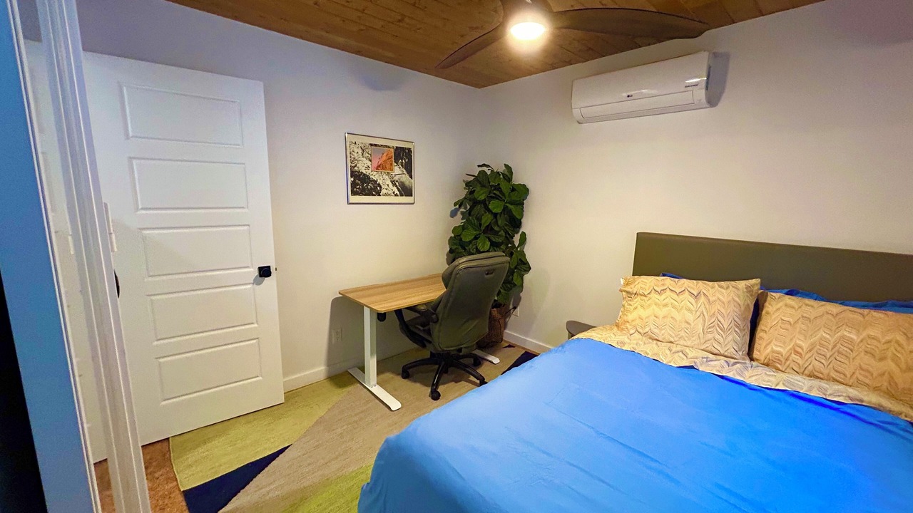 Photo of Bedroom in Los Angeles