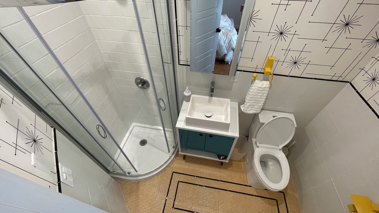 Photo of Bathroom in Los Angeles
