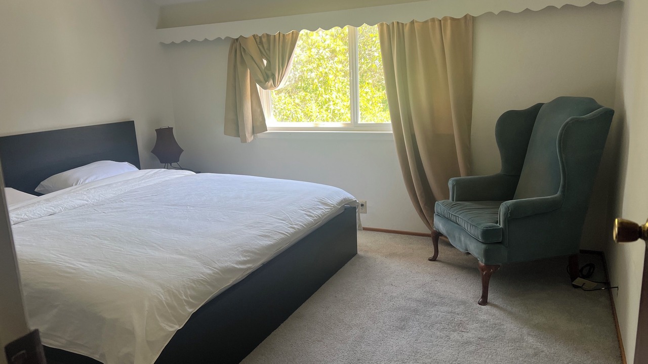 Photo of Bedroom in Castro Valley