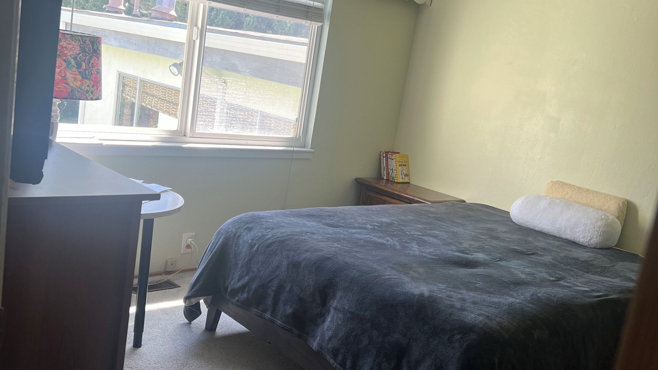 Photo of Bedroom in Castro Valley
