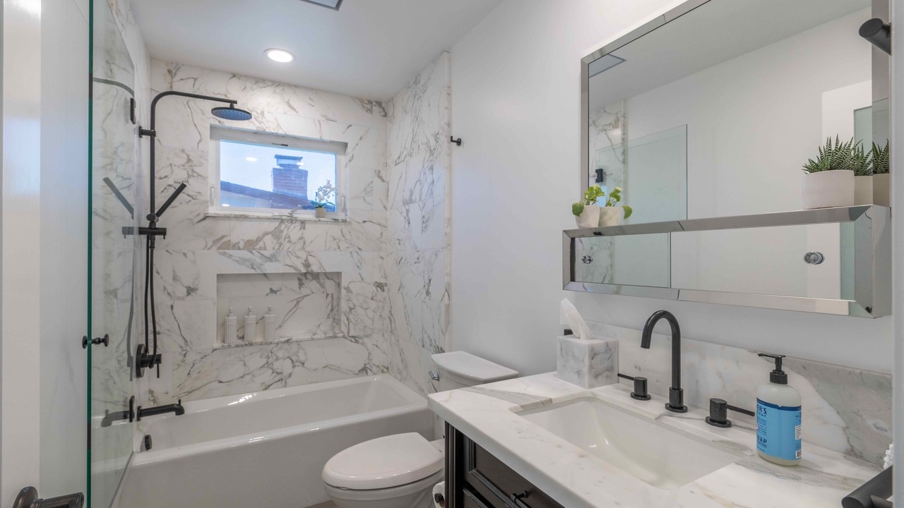 Photo of Bathroom in Marina