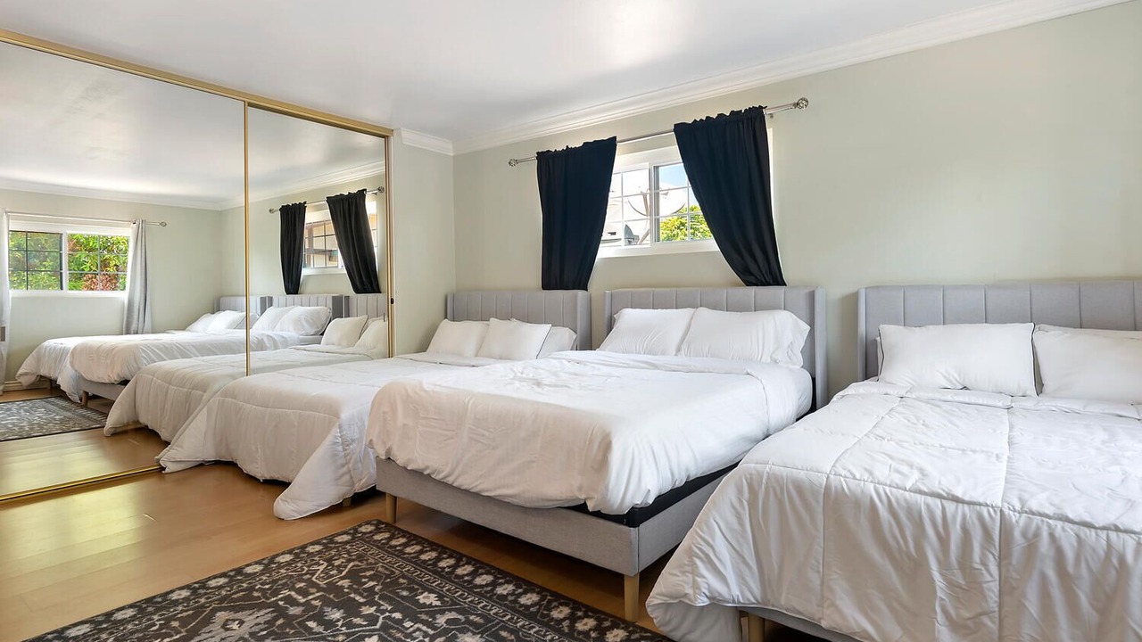 Photo of Bedroom in Reseda