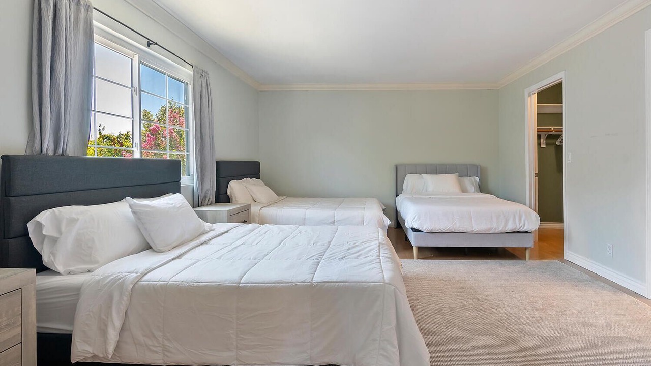 Photo of Bedroom in Reseda